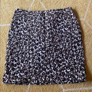 Women’s Animal Print skirt size 12 size closer